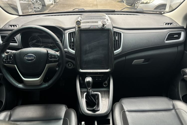 Used SWM X7 2016 1.8L Manual Luxury Edition 7 Seats