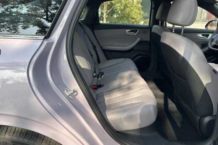 Used Roewe M7 DMH 2025 Model 160km Enjoyment Version
