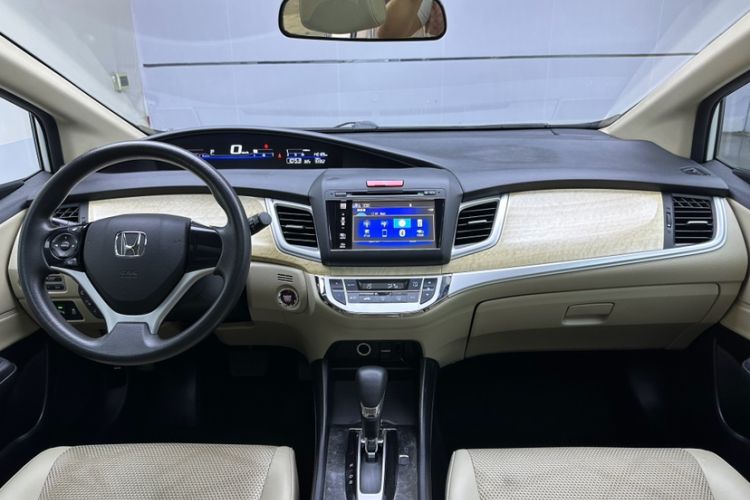 Used Honda Jade 2014 1.8L Automatic Comfort Elite Version 5 Seats
