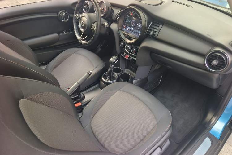 Used MINI 2014 1.2T ONE+ Interior 7