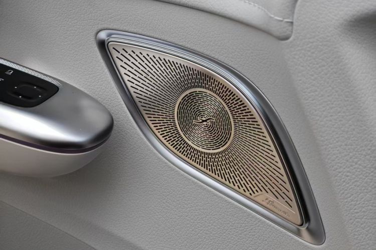 Used Mercedes-Benz EQE SUV 2024 500 4MATIC Luxury Edition Interior 5