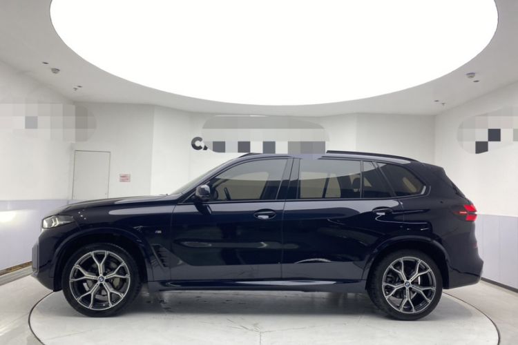 Used BMW X5 2023 xDrive 30Li Luxury M Sport Night Edition Package