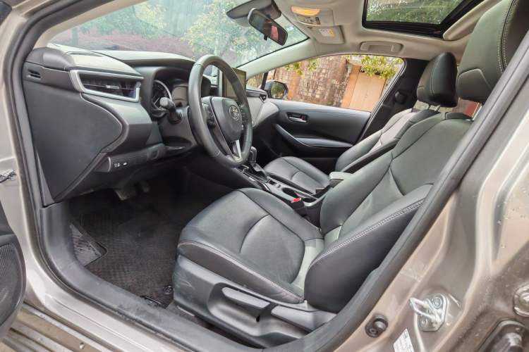 Used Toyota Corolla 2021 1.2T S-CVT Luxury Edition Interior 6