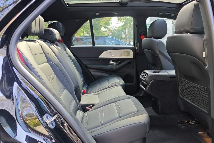 Used Mercedes-Benz GLE AMG 2024 AMG GLE 53 4MATIC+ Interior 4