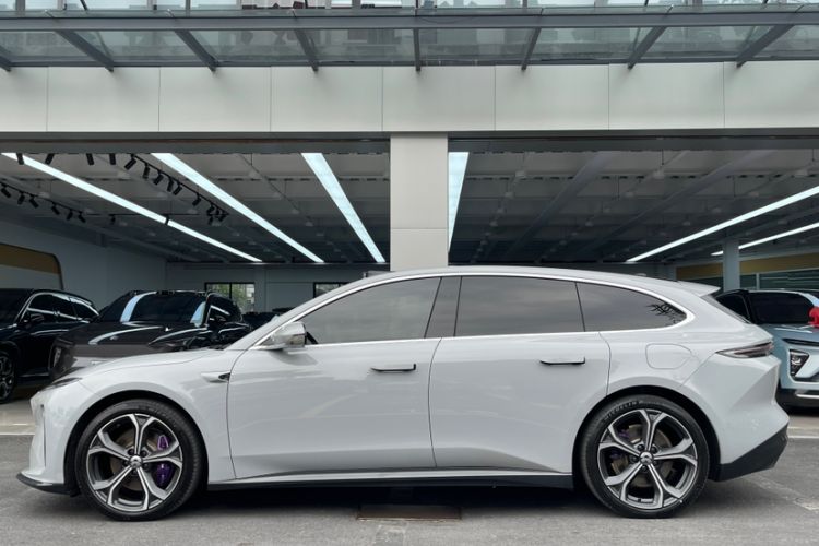 Used Nio ET5T 2023 75 kWh Touring