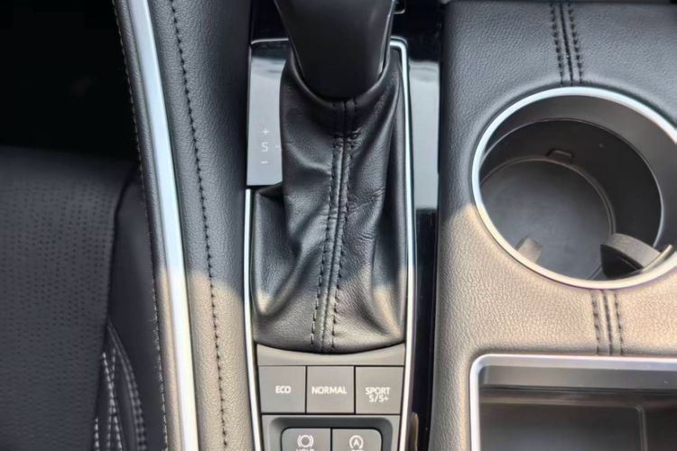 Used Toyota Avalon 2022 2.5L Touring Premium Edition