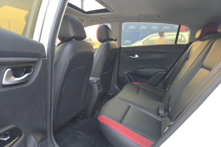 Used Kia KX Cross 2018 1.6L Automatic Dynamic Sunroof Version
