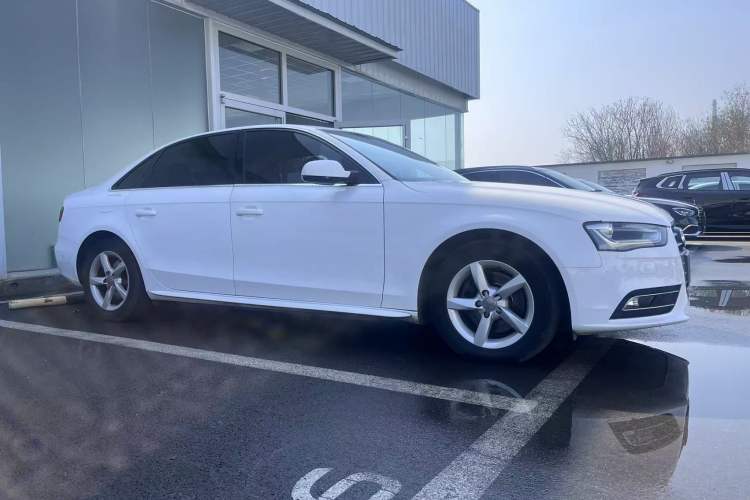 Used Audi A4L 2015 30 TFSI Automatic Comfort Model
