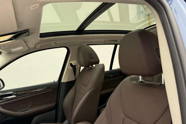 Used BMW X3 2021 xDrive30i Luxury Model with M Sport Package Headliner