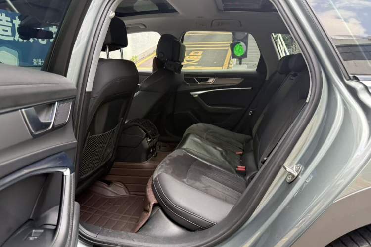 Used Audi A6 2021 allroad quattro Explorer 55 TFSI Prestige Off-Road Model
