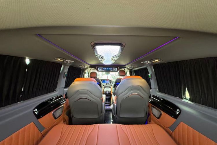 Used Mercedes-Benz Vito 2023 2.0T Elite Version 7 Seats