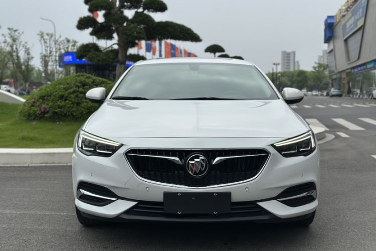 Used Buick Regal 2019 28T Luxury Edition China VI Exterior 1