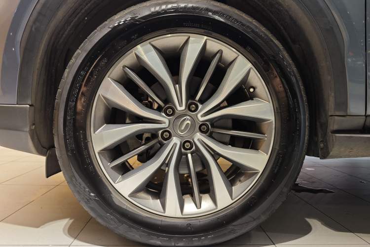 Used GAC Trumpchi GS8 2017 320T Two-Wheel Drive Luxury Smart Connectivity Version (7 Seats)