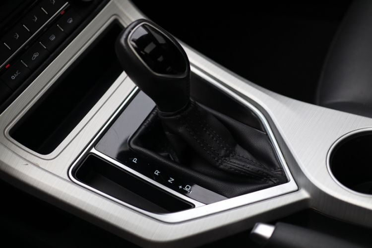 Used Geely Auto Vision 2018 1.5L Automatic Prestige Model Interior 8