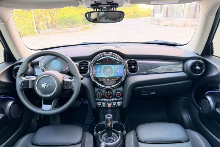 Used MINI 2022 1.5T COOPER Artist