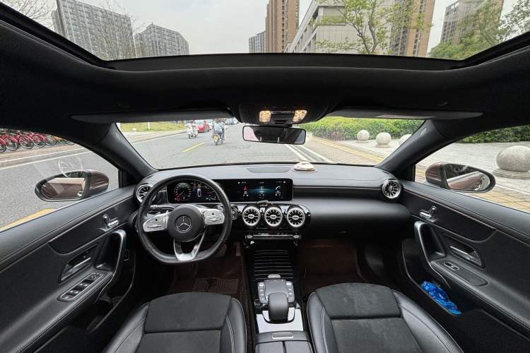 Used Mercedes-Benz A-Class 2020 Restyled A 200 L Sport Sedan Fashion Version Interior 7