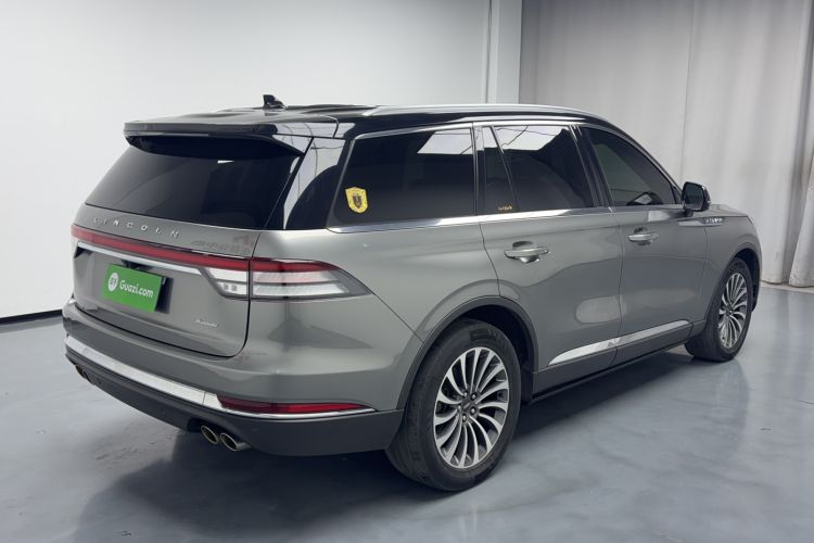 Used Lincoln Aviator 2020 3.0T V6 All-Wheel-Drive Premium Edition Rear Right 45 Deg