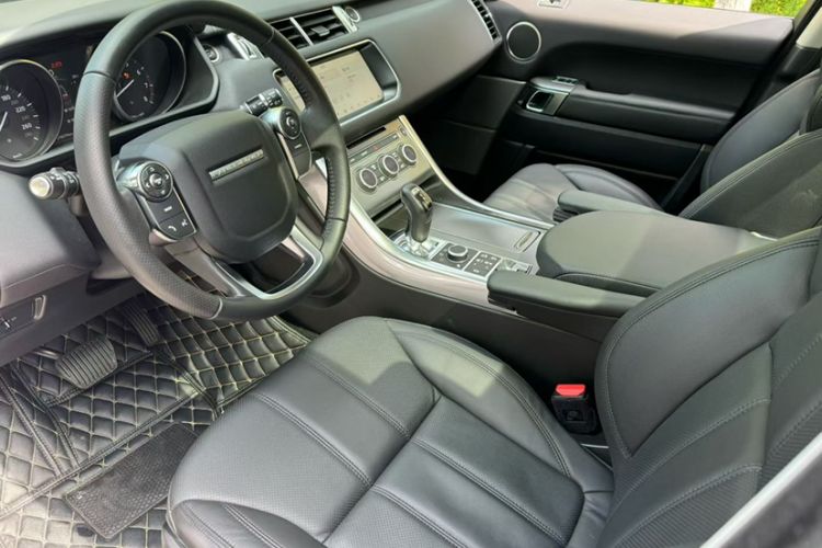 Used Land Rover Range Sport 2017 3.0 SC V6 SE Interior 2