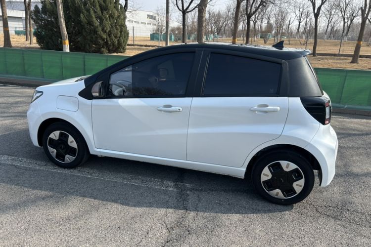 Used JAC Yiwei E10X 2024 Charming Edition 301km Lite