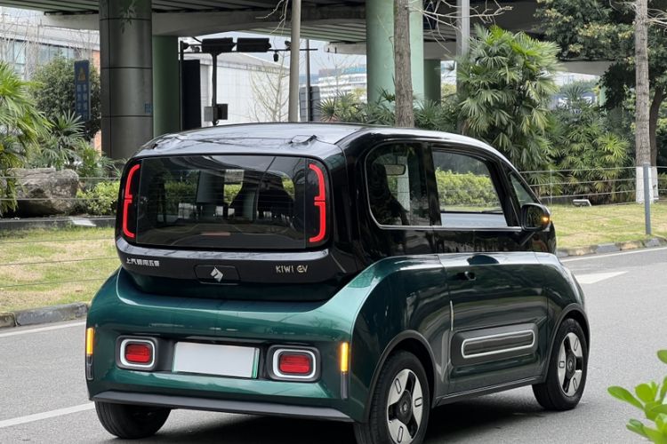Used Baojun KiWi EV 2021 Artist Model Ternary Lithium Exterior 3