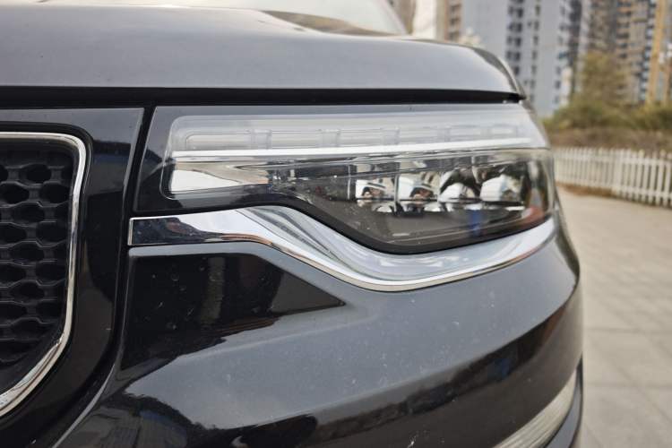 Used Jeep Commander 2018 2.0T Two-Wheel Drive Enjoy Edition China V