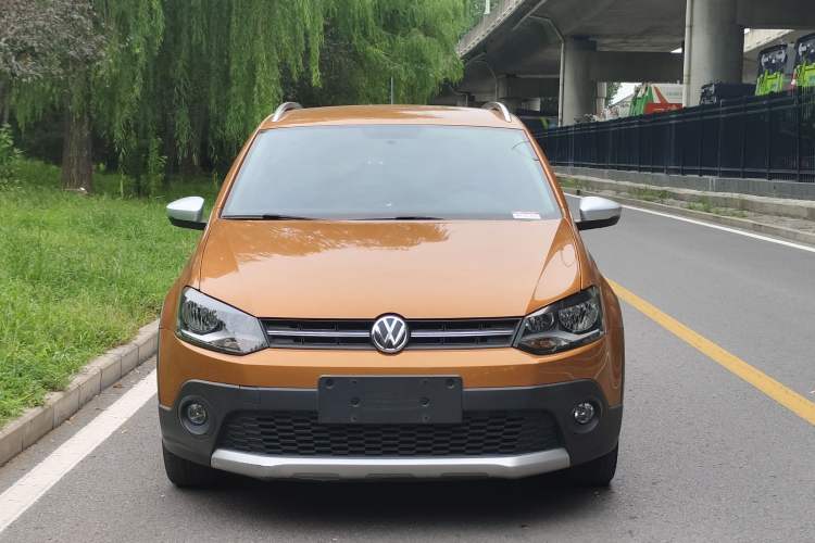 Used Volkswagen Polo 2016 1.4L Cross Polo Automatic
