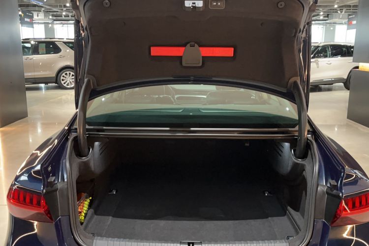 Used Audi A7L 2022 45 TFSI S-line Dream-Building Crystal Flow Package
