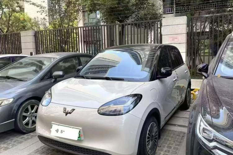 Used Wuling Bingo 2023 333 km Fast-Share Version
