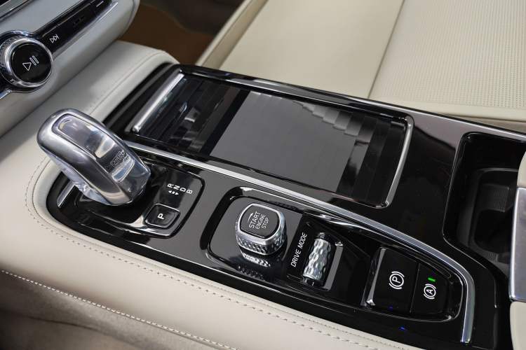 Used Volvo S90 New Energy 2019 T8 E-Drive Hybrid Honor Edition 3 Seats China VI Standard Interior 2