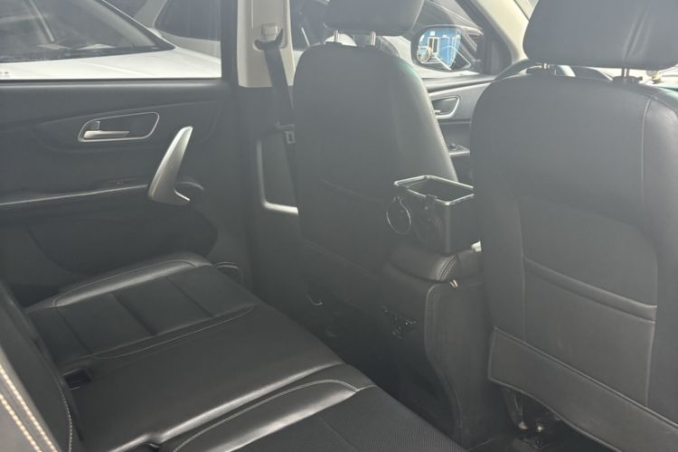 Used SWM X7 2016 1.8L Manual Luxury Edition 7 Seats