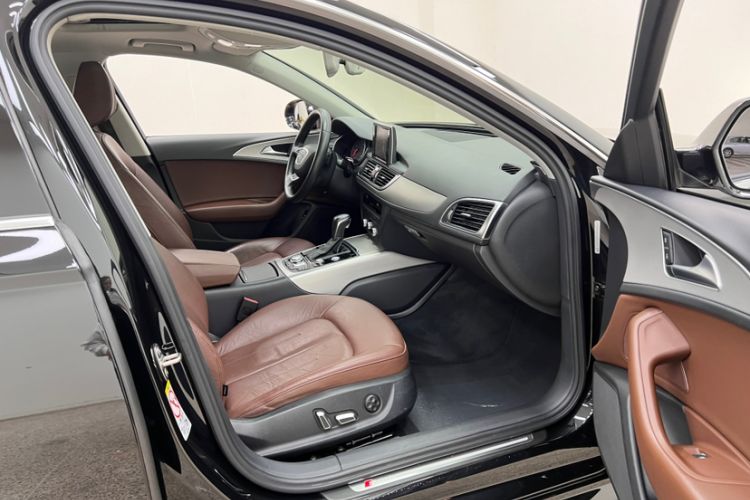 Used Audi A6L 2018 30th Anniversary Edition 35 TFSI Fashion Model
