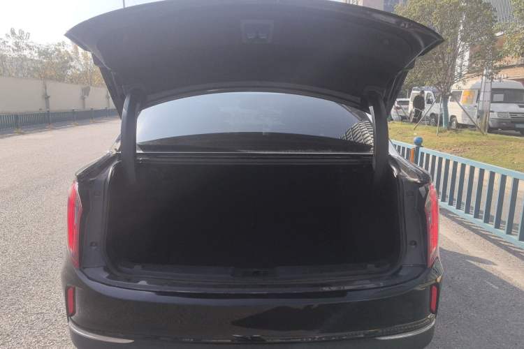 Used Hongqi E-QM5 2024 560km PLUS