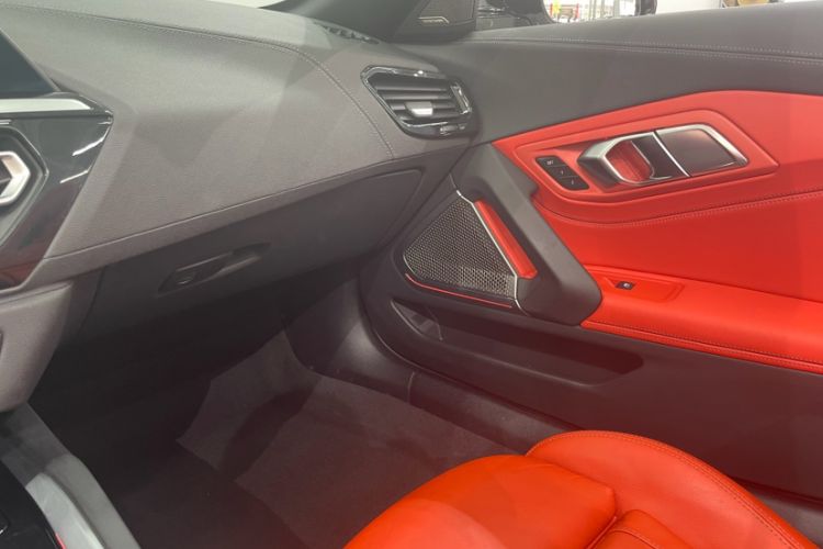 Used BMW Z4 2019 sDrive 25i M Sport Package Interior 9