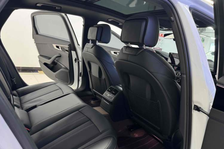 Used Audi A4L 2025 2 Million Units Enjoyment Version 40 TFSI Luxury Dynamic Edition