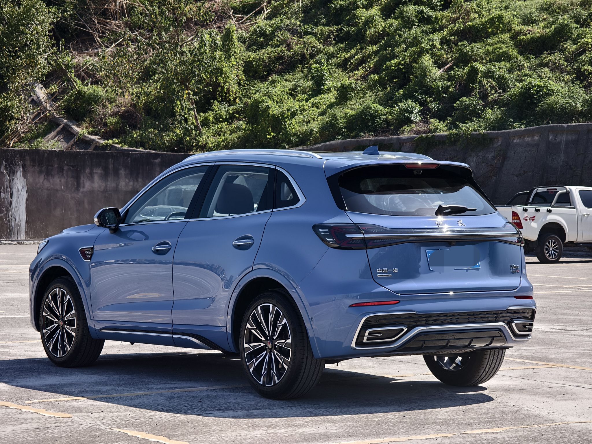 Hongqi HS5 2023 2.0T Four-Wheel Drive Flagship Pro Edition - Chinese Trim Ling — снимка 15