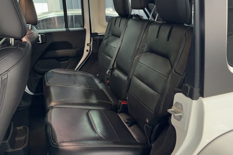 Used Jeep Wrangler New Energy 2021 Four-Door 2.0T 4xe Sahara First Edition