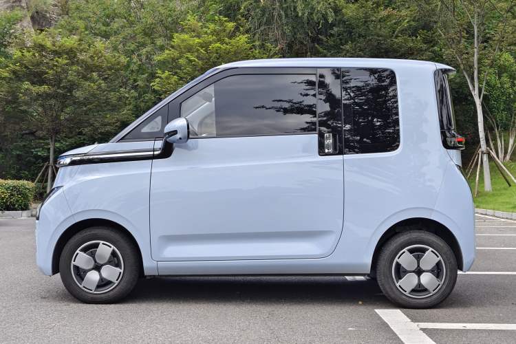 Used Wuling Air ev 2023 - Four Seats - Advanced Edition