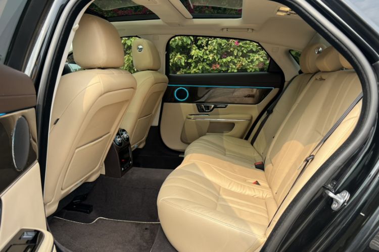 Used Jaguar XJ 2018 XJL 3.0 SC Two-Wheel-Drive Elegant Business Edition
