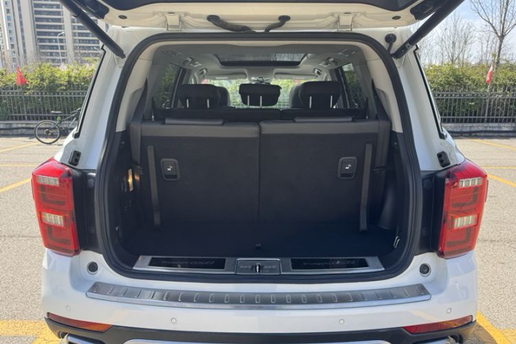 Used GAC Trumpchi GS8 2017 320T Four-Wheel Drive Luxury Smart Connectivity Version (7 Seats) Interior 9