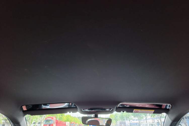 Used Geely Galaxy L6 2025 EM-i 140km Long-Range Version