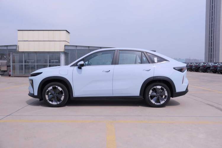 Used Livan Livan 7 2024 605 km Executive Glory Edition
