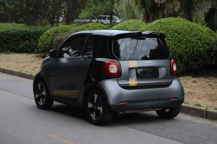 Used smart fortwo 2018 1.0L 52kW Hardtop Passion Edition China V Standard