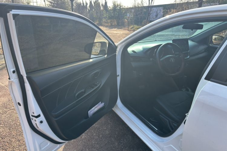 Used Toyota YARiS L Zhi Xiang 2021 1.5L CVT Leading Edition Interior 3