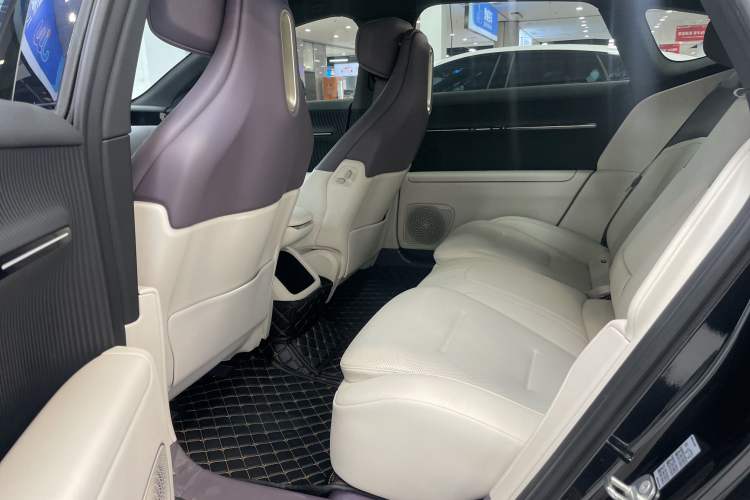 Used Avatr 12 2025 Max Extended-Range Edition Interior 3