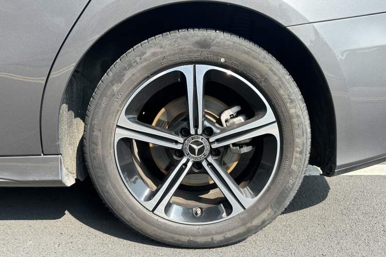 Used Mercedes-Benz A-Class 2022 Revised Version A 200 L Sport Sedan Fashionable Style Exterior 6