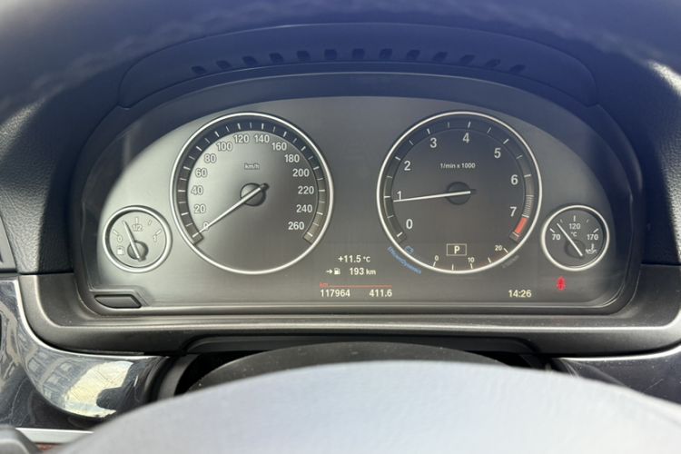 Used BMW 5 Series 2014 520Li Elegant Model
