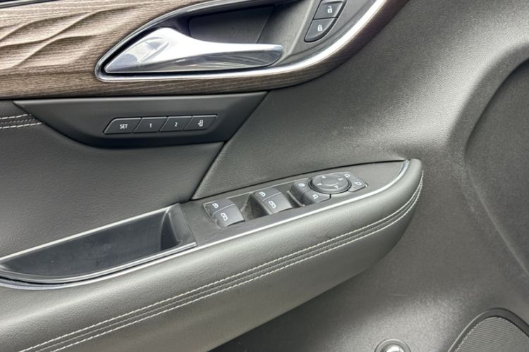 Used Buick Envision 2020 Encore S 652T All-Wheel-Drive Avenir
