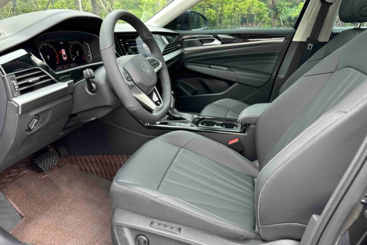 Used Volkswagen Passat 2025 Premium Version 380TSI Dragon Edition