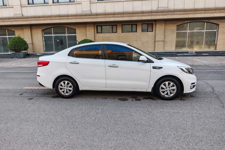 Used Kia K2 2015 Sedan 1.4L MT GLS
