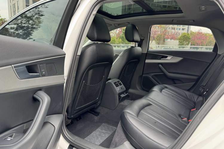 Used Audi A4L 2019 40 TFSI Ambition China VI